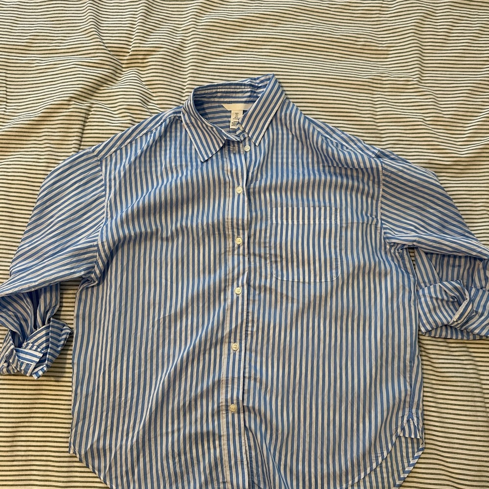 H&M Blue and White Striped Button Down Shirt